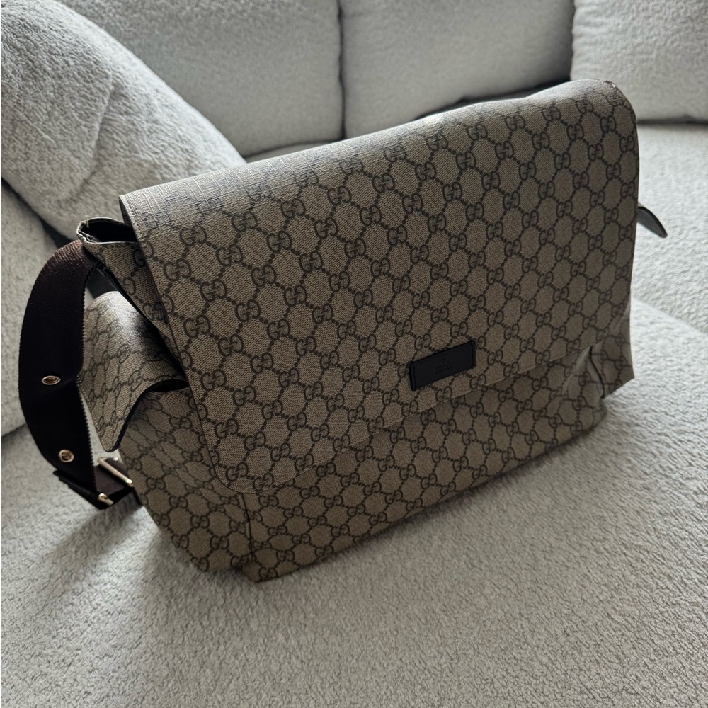 GG SUPREME MEDIUM DIAPER BAG